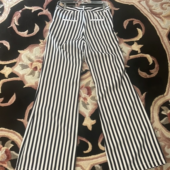 Striped pants size S🥰👍🏼🔥❤️ - Picture 3 of 4